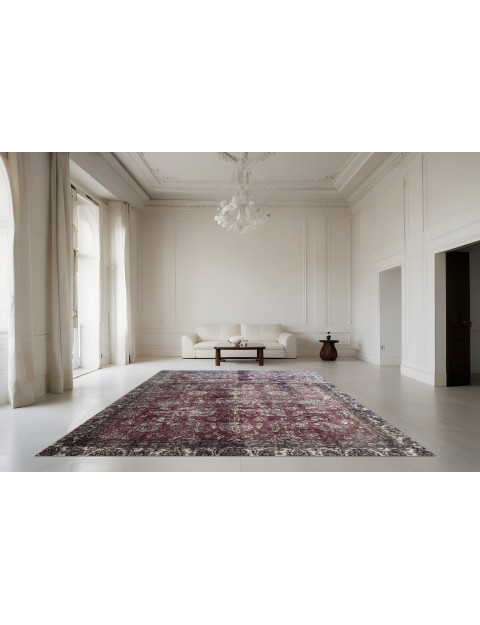 Vintage Carpet  <br/>346 x 247 cm