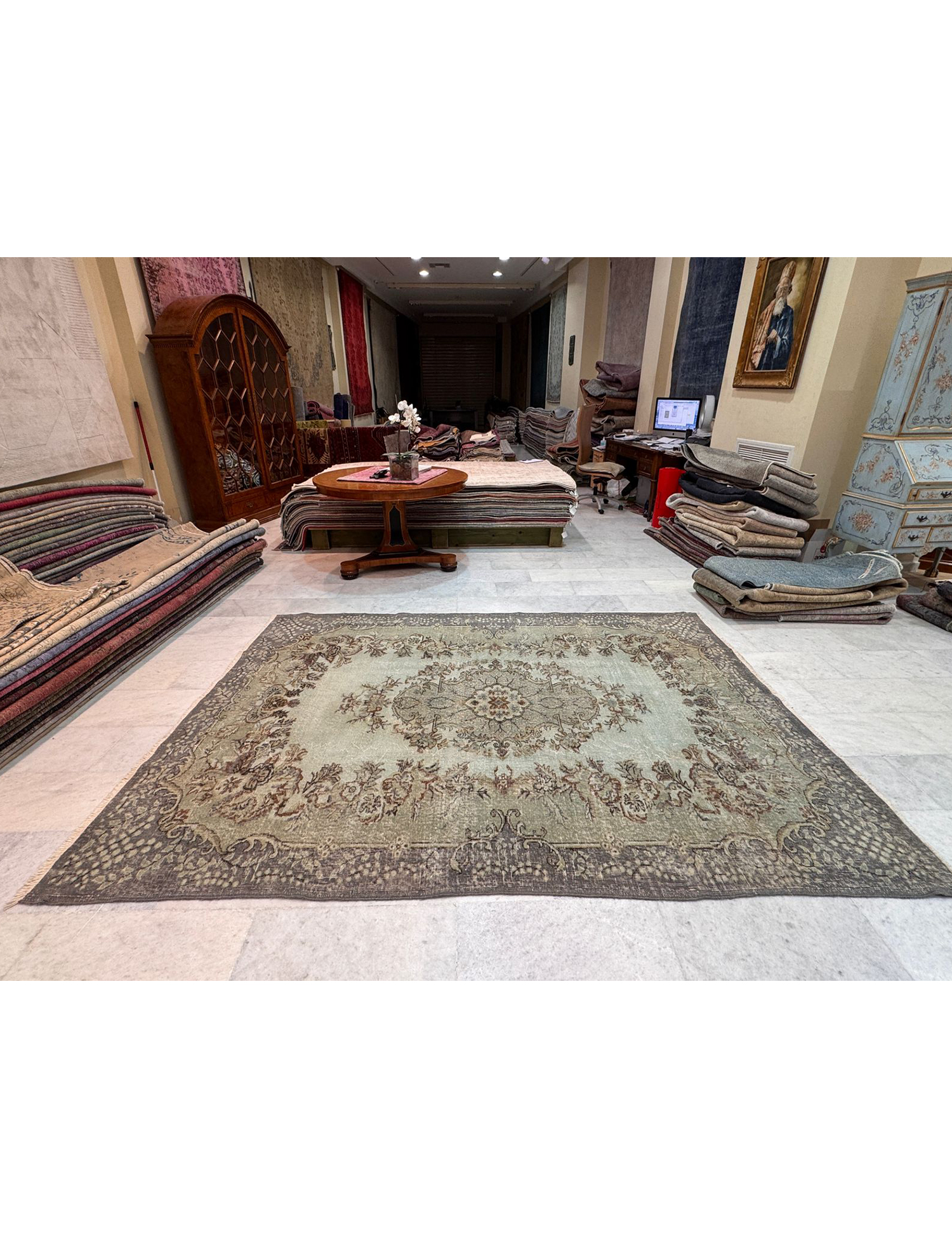 Vintage Carpet   292 x 209 cm