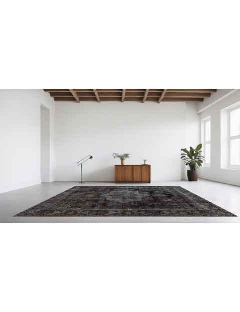Vintage Carpet  <br/>380 x 283 cm