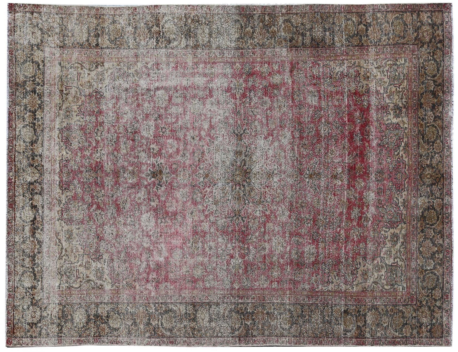 Retro  rosso <br/>334 x 240 cm
