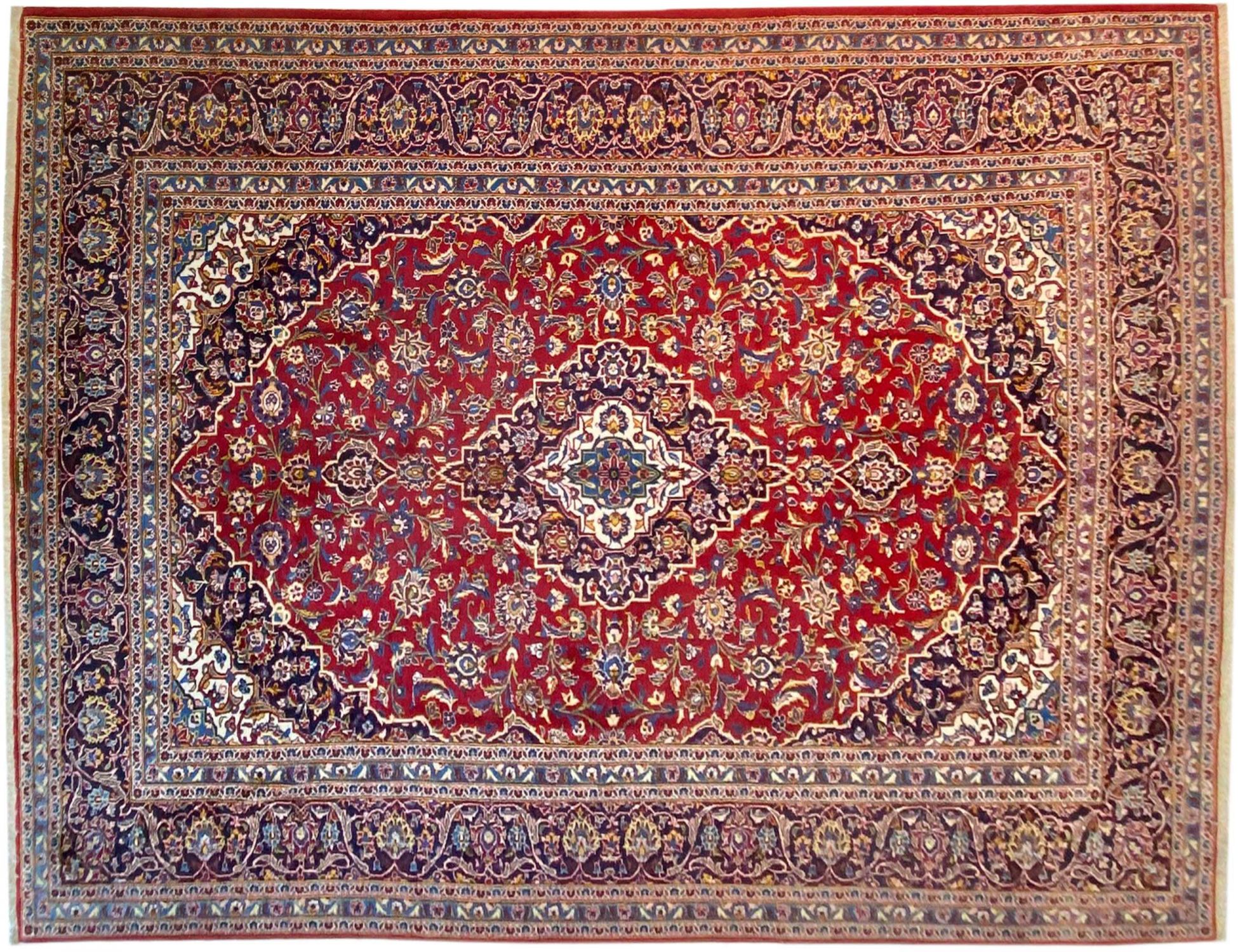Persisk matta   röda <br/>355 x 259 cm