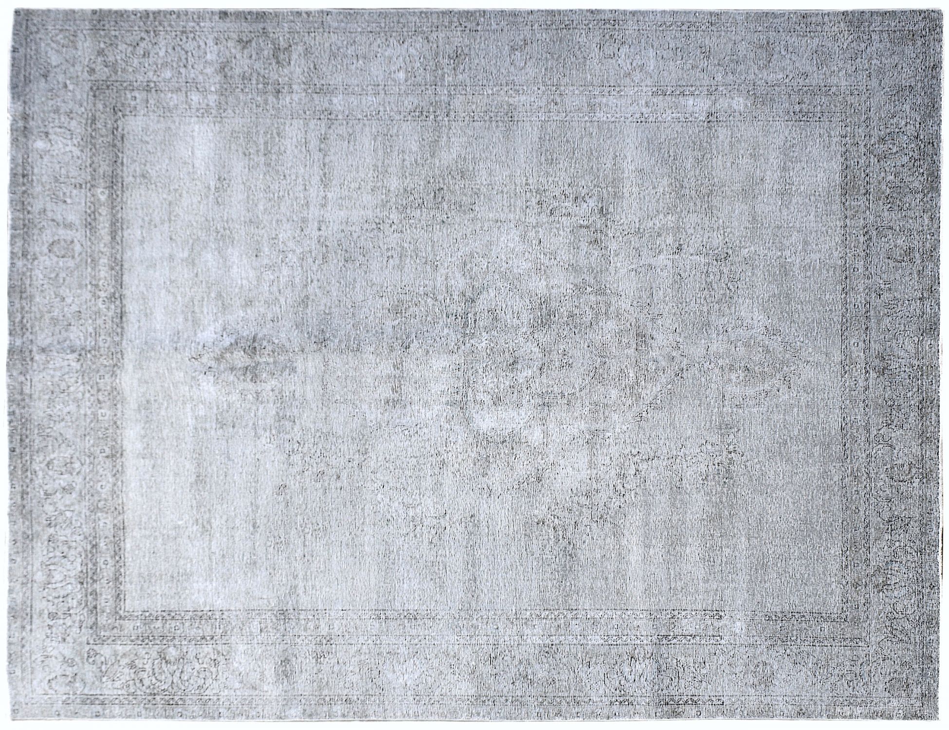 Vintage Carpet  grey <br/>371 x 282 cm