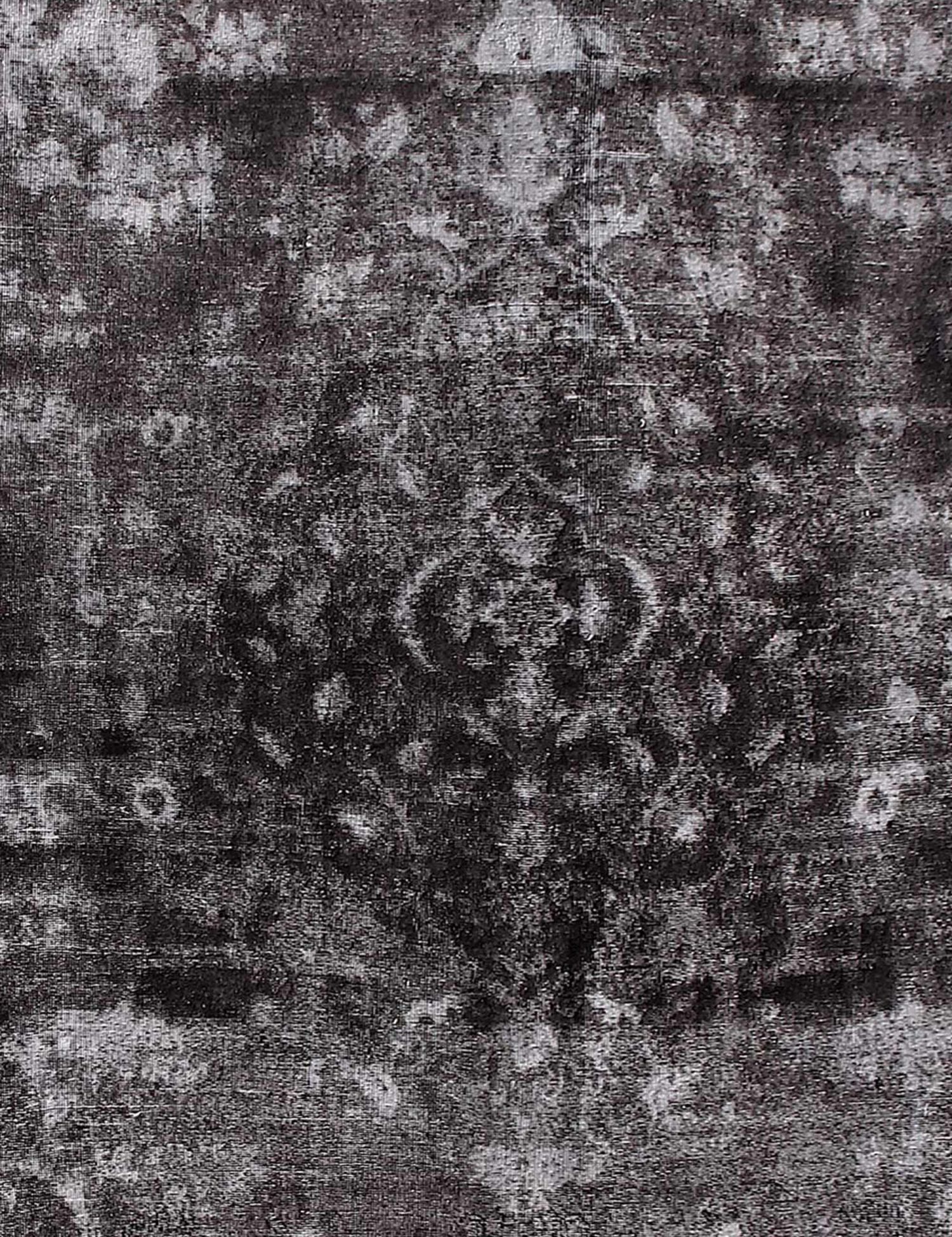 Persischer Vintage Teppich  schwarz <br/>300 x 300 cm