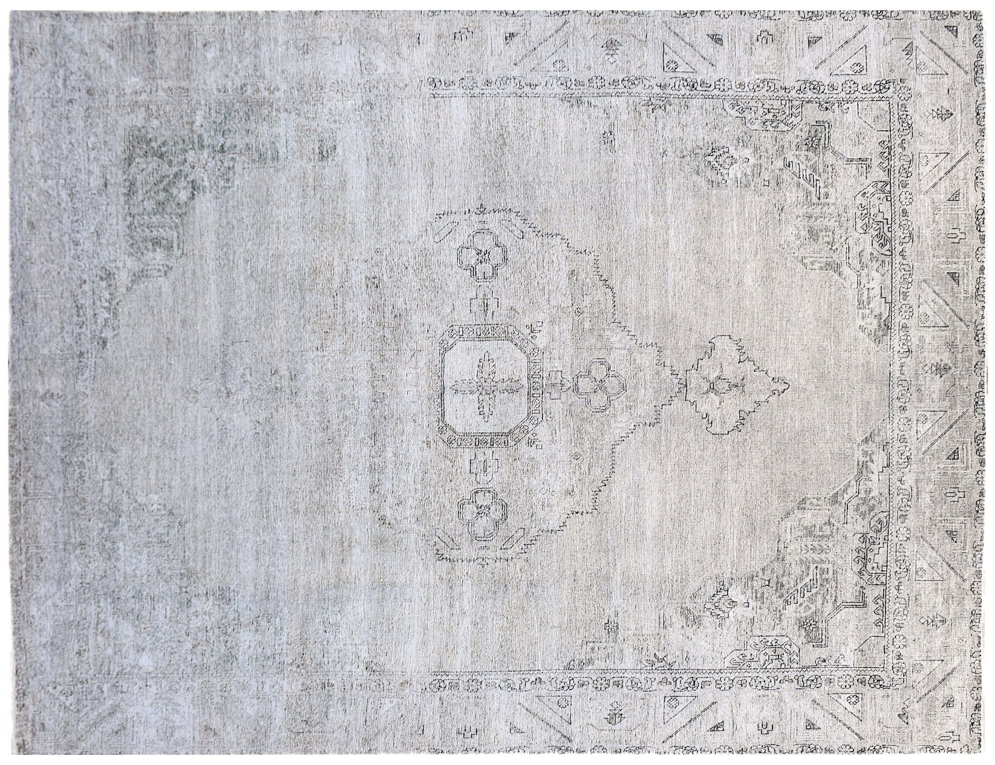 Vintage Carpet  grey <br/>387 x 296 cm