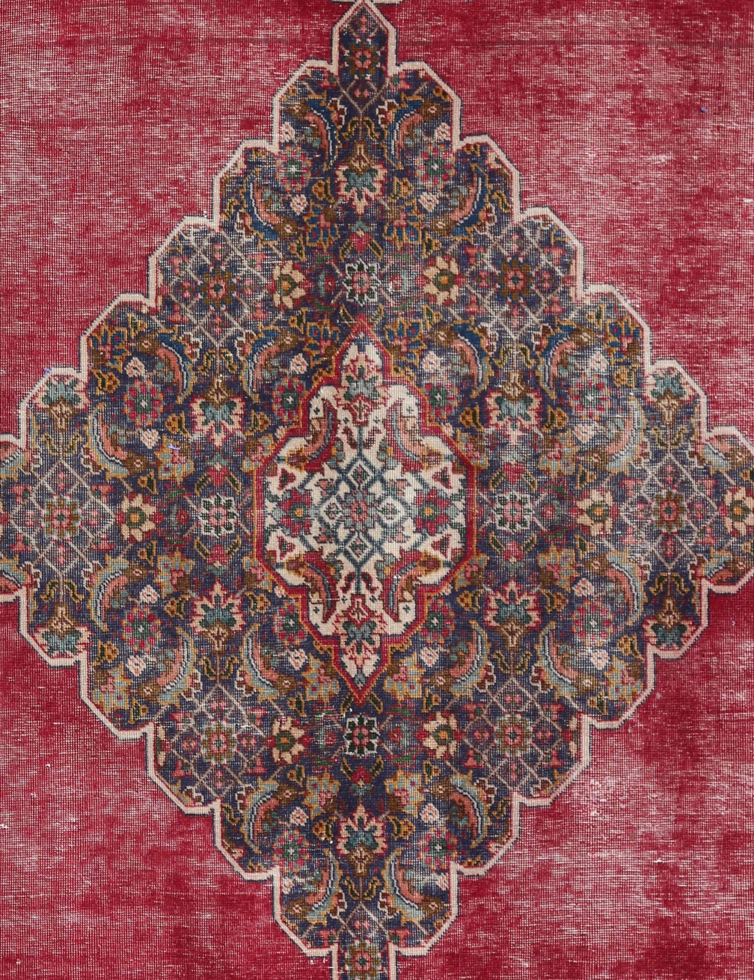 Retro  rosso <br/>256 x 190 cm
