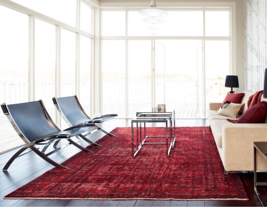 Vintage Carpet Colour Inspiration: Red
