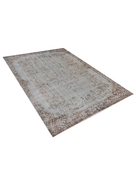 Vintage Carpet  <br/>287 x 167 cm