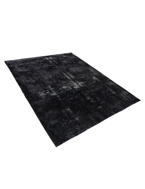 Vintage Carpet  <br/>363 x 289 cm