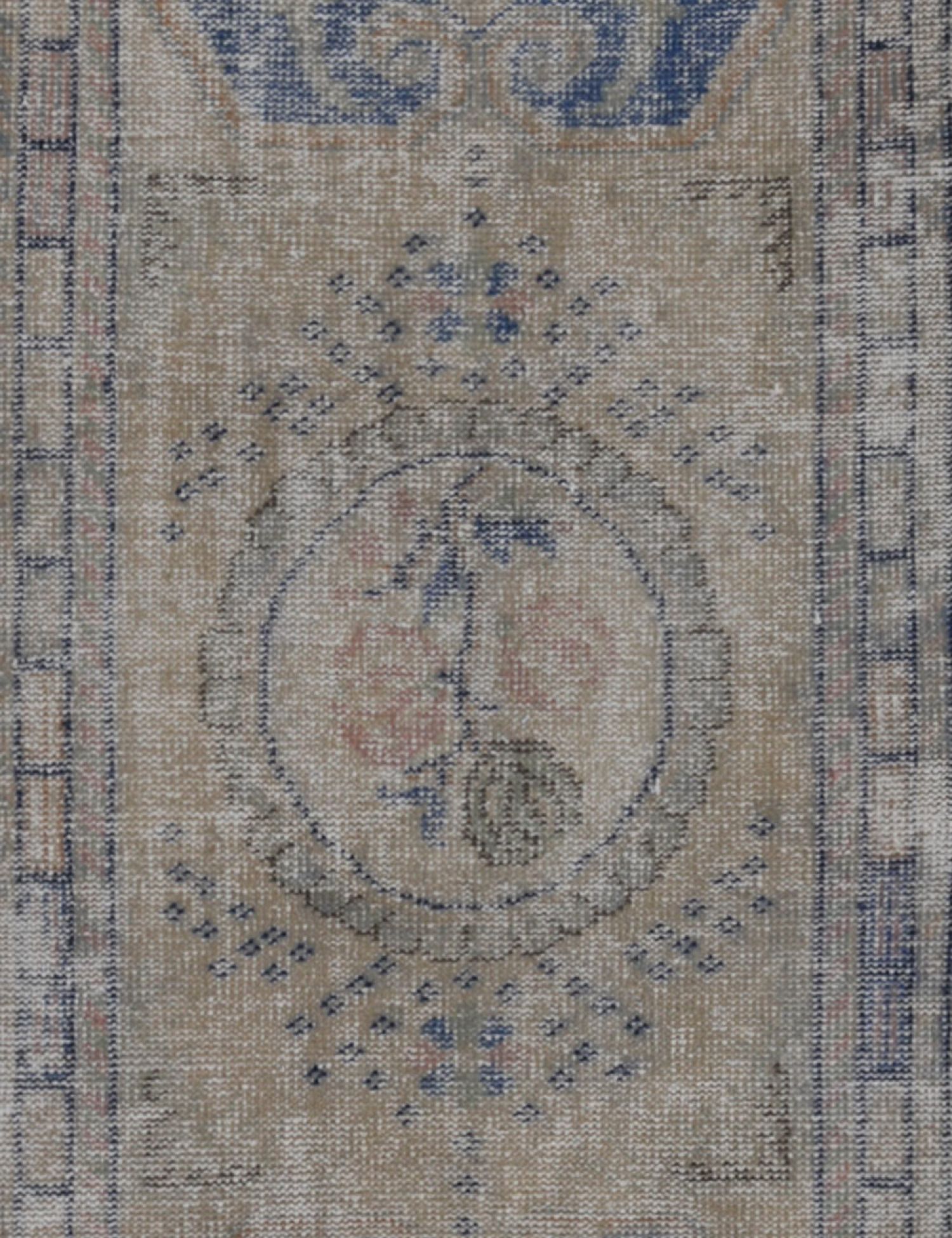 Vintage Carpet   156 x 85 cm