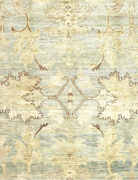 Persian Rug  <br/>290 x 200 cm