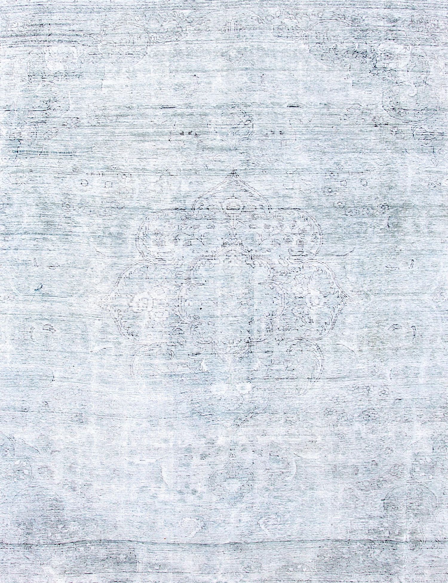 Vintage Carpet   330 x 293 cm