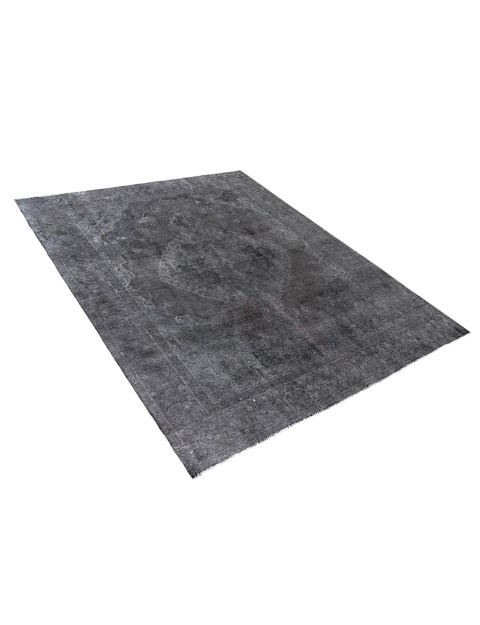 Vintage Carpet  <br/>347 x 287 cm