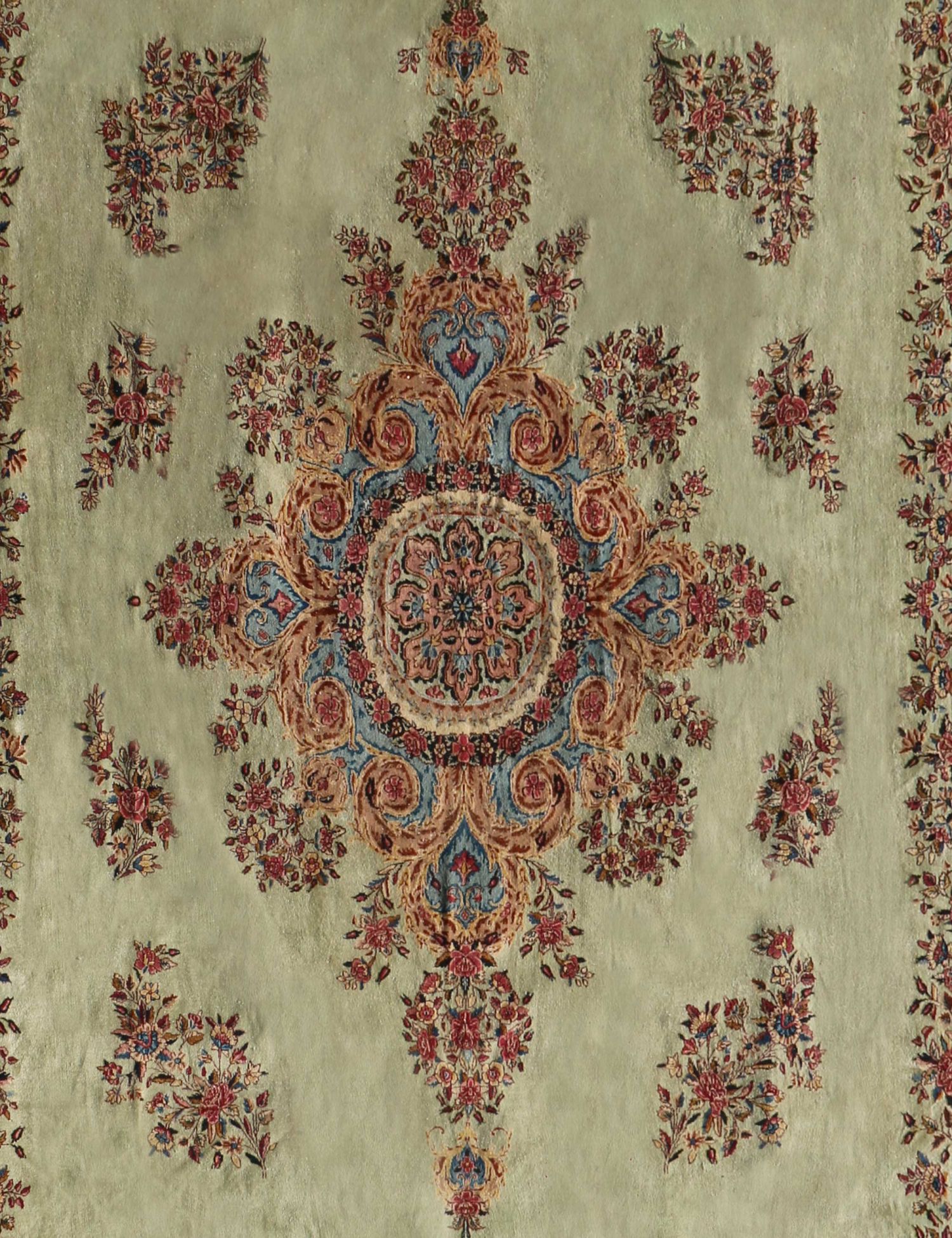 Vintage Heritage   626 x 384 cm