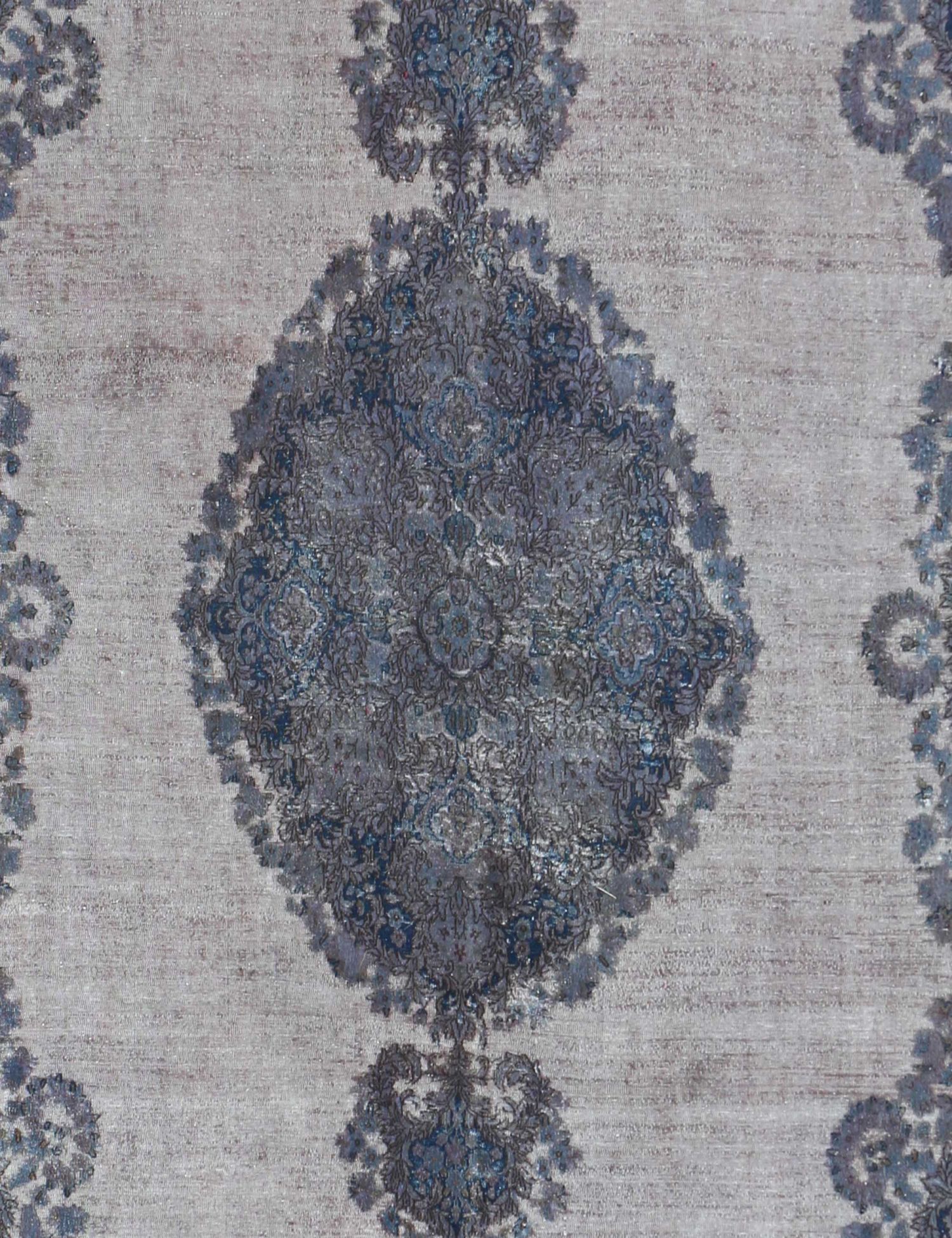 Vintage Heritage   383 x 296 cm