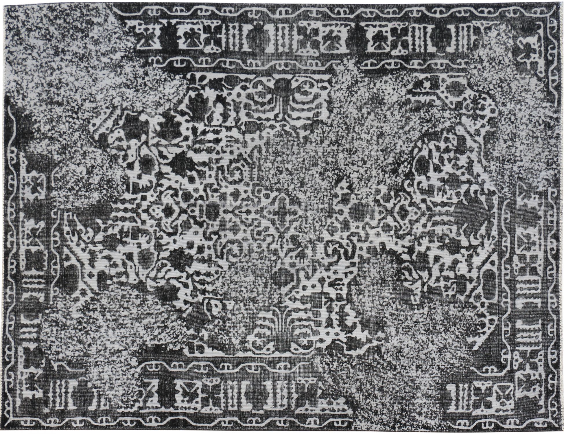Vintage Carpet  black <br/>323 x 233 cm