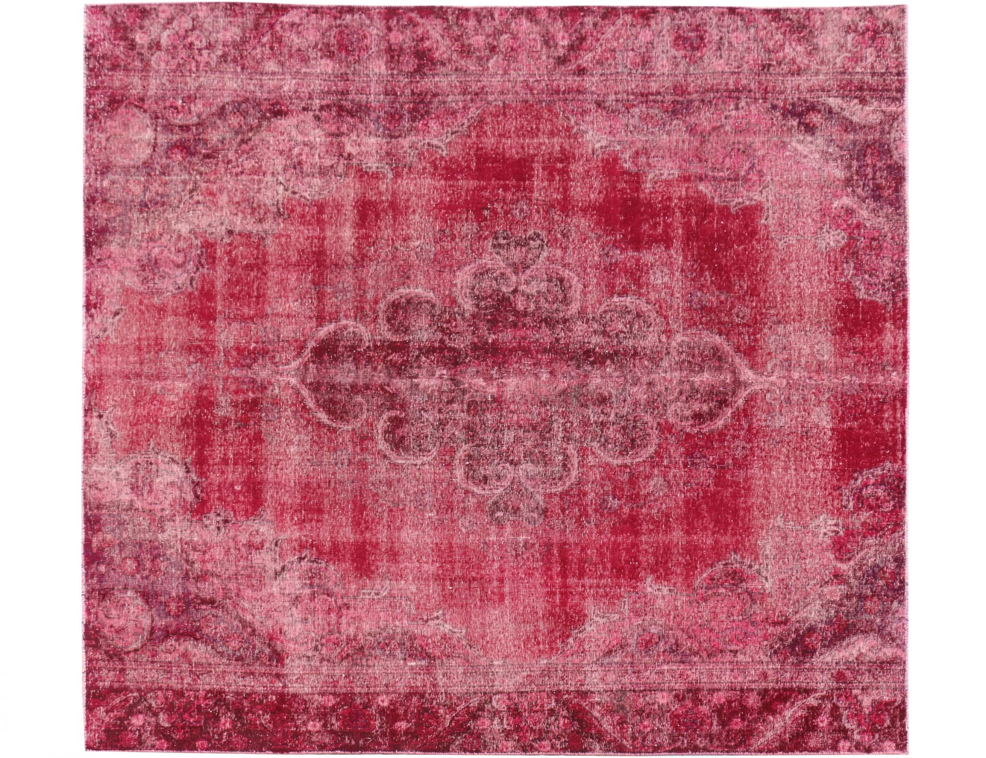 Vintage teppe  rød <br/>290 x 270 cm