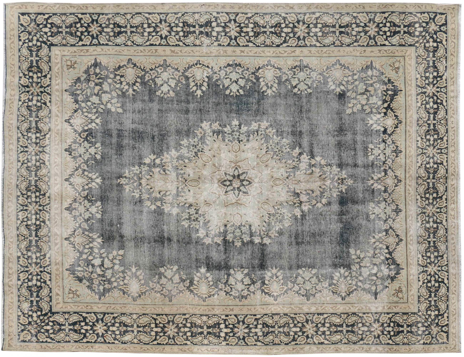 Vintage Kerman  black <br/>410 x 290 cm