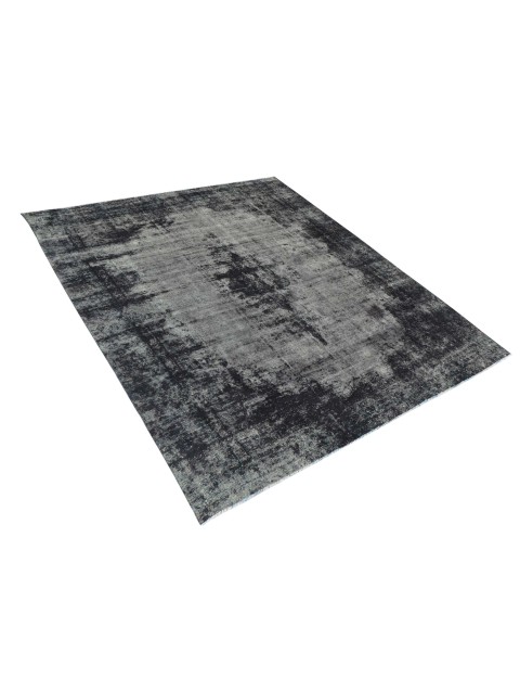 Vintage Heritage  <br/>334 x 259 cm