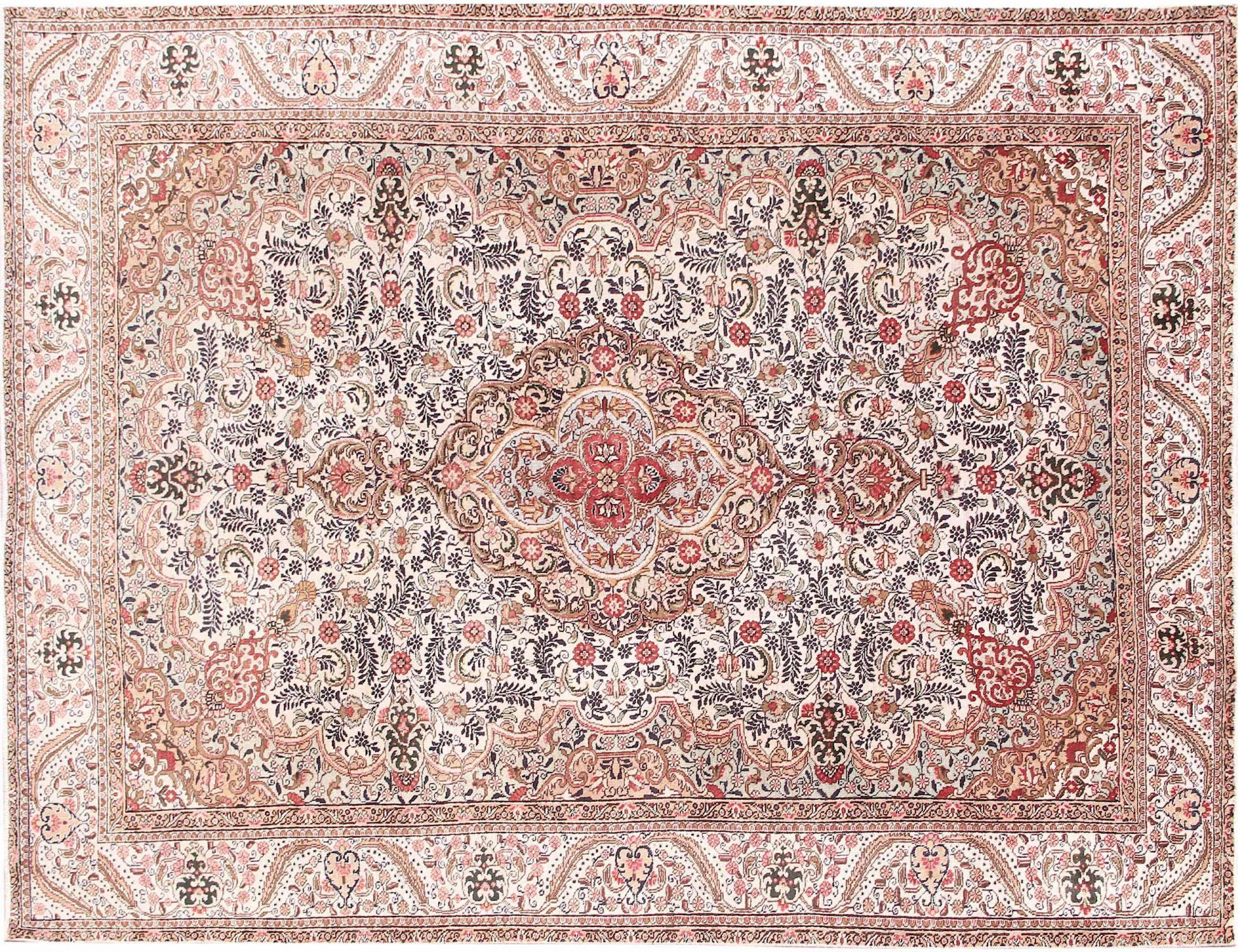 Tabriz Carpet  beige  <br/>318 x 225 cm