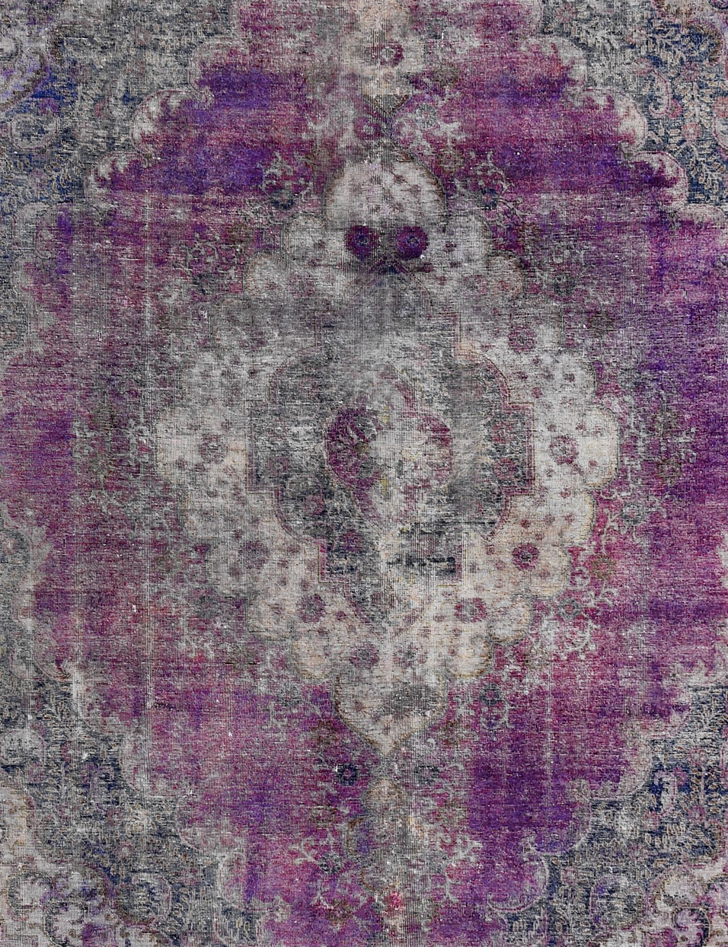 Persischer Vintage Teppich  lila <br/>285 x 260 cm