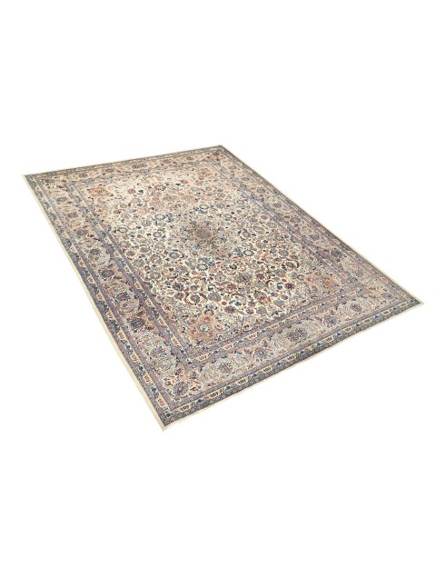 Persian Rug  <br/>400 x 304 cm