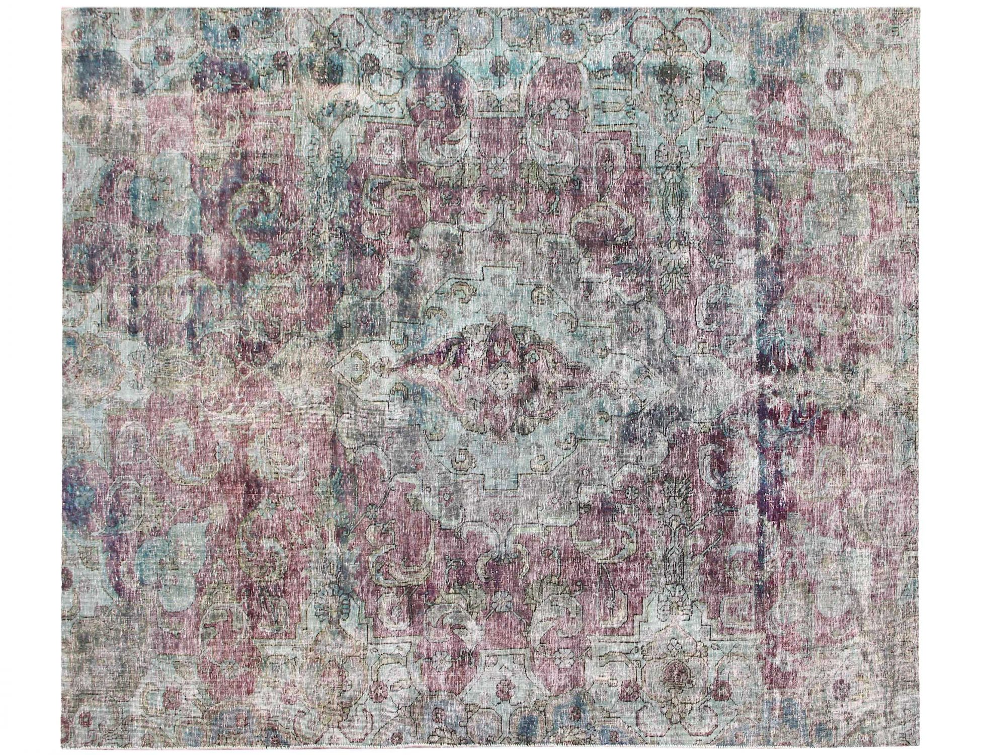 Tapis Persan vintage  violet <br/>250 x 195 cm
