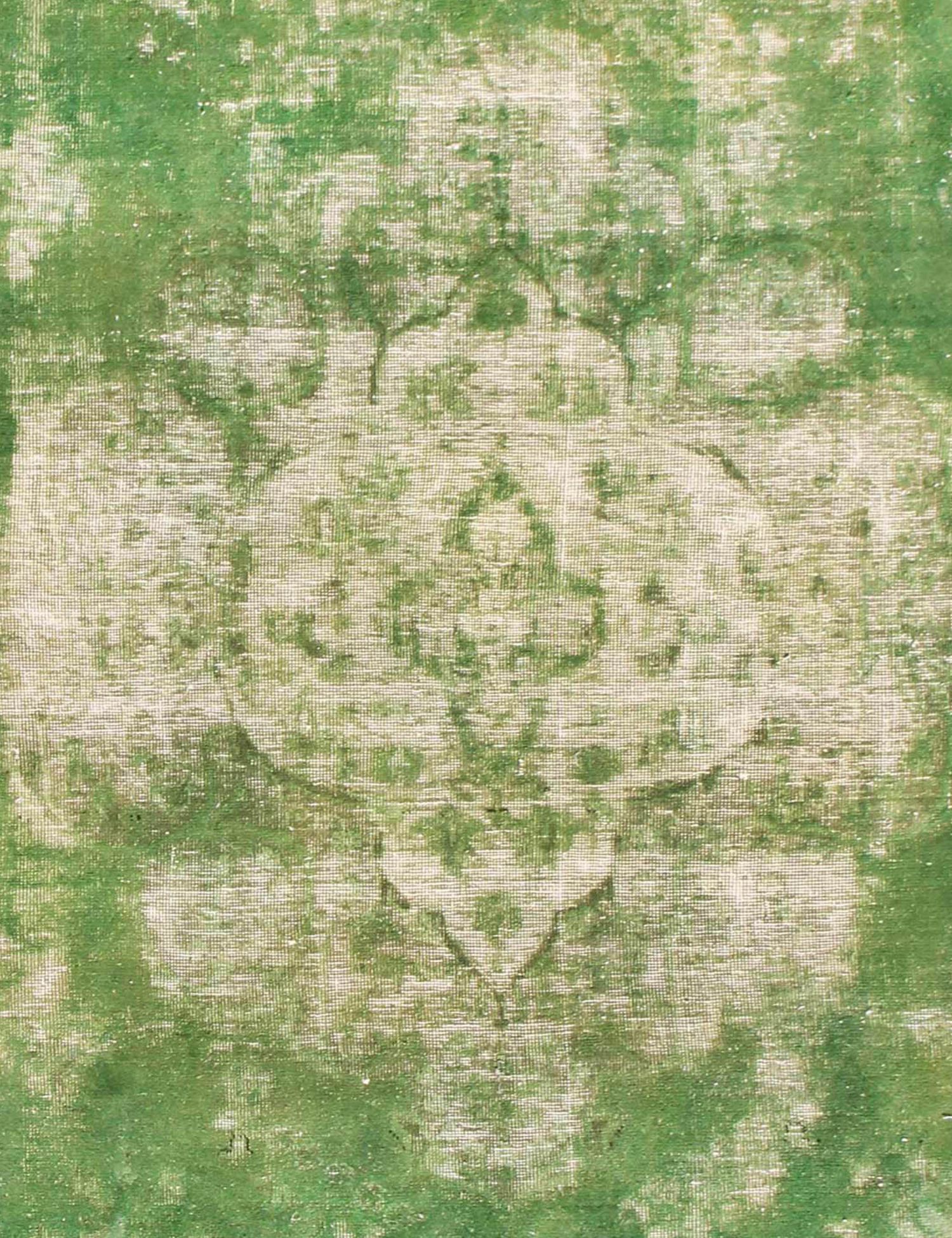 Tapis Persan vintage  vert <br/>250 x 213 cm
