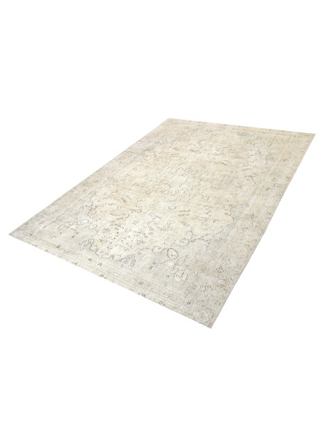 Alfombra vintage  <br/>300 x 265 cm