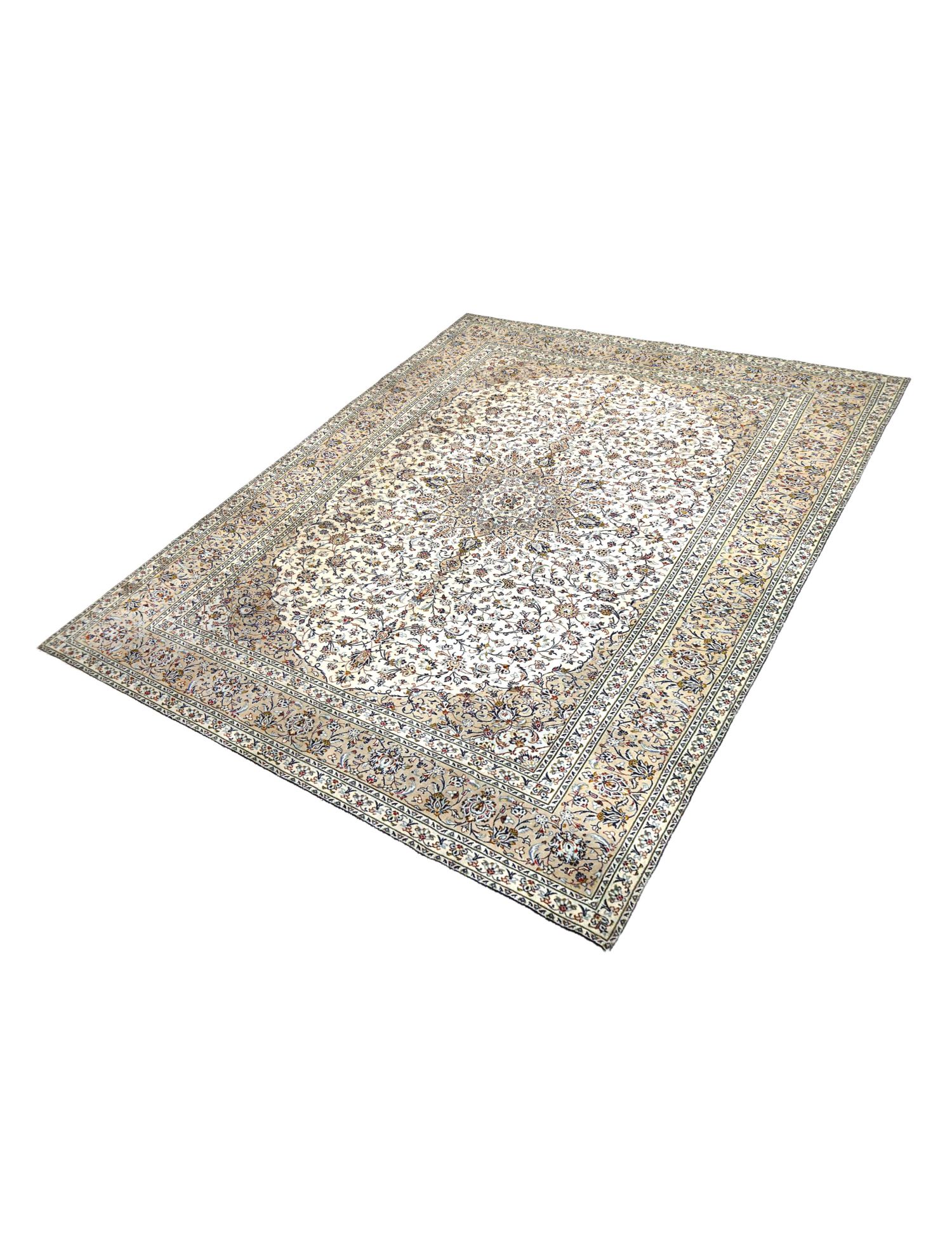 Kashan Patina   390 x 287 cm