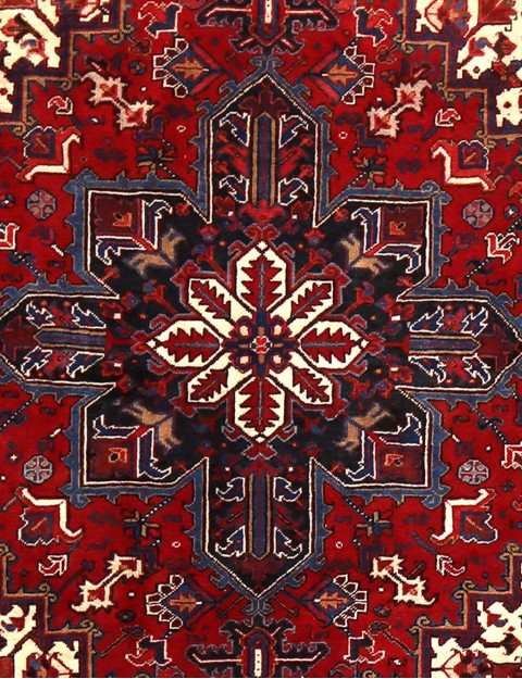 Quadrat Heriz  <br/>262 x 232 cm