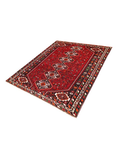 Shiraz  <br/>322 x 227 cm