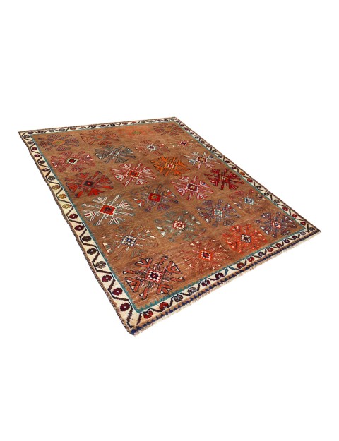 Shiraz  <br/>212 x 133 cm