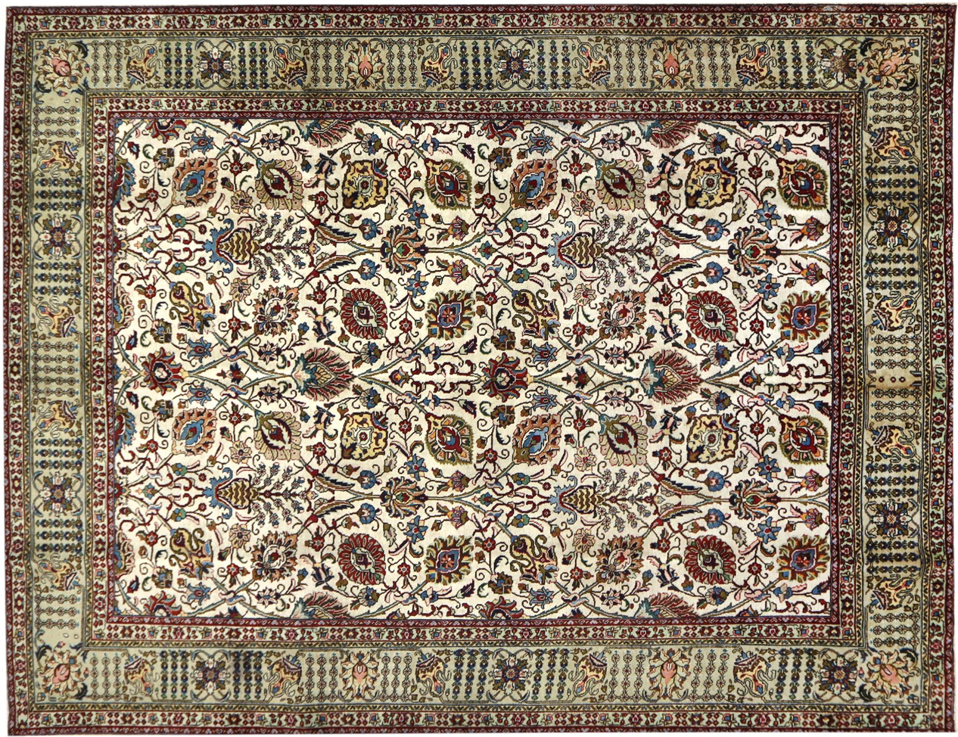 Tabriz Patina   376 x 296 cm