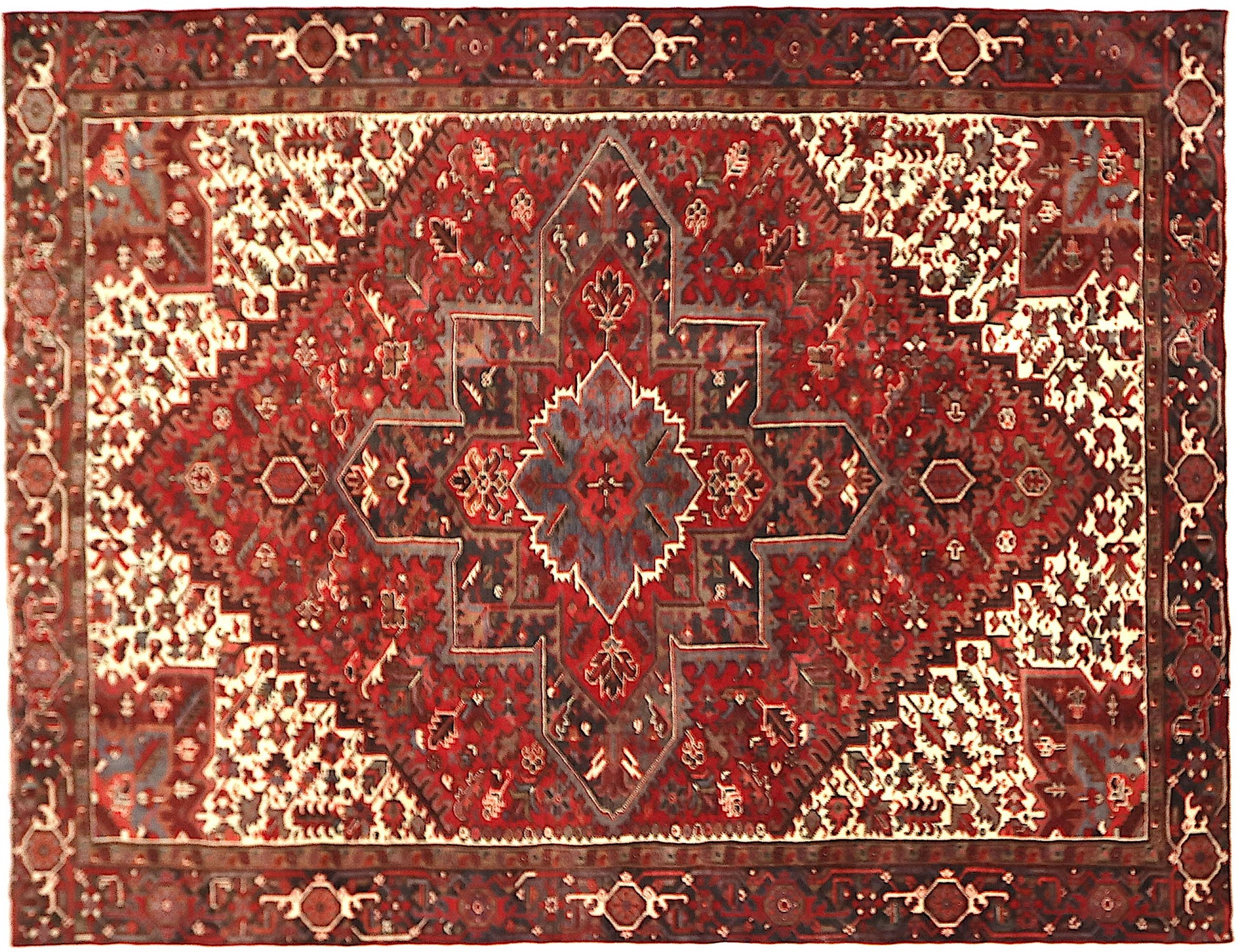 Heriz   323 x 266 cm