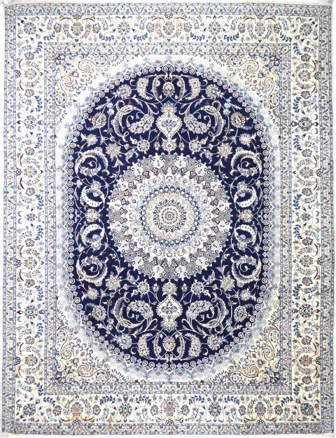 Nain  <br/>485 x 384 cm