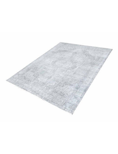 Vintage Carpet  <br/>353 x 282 cm