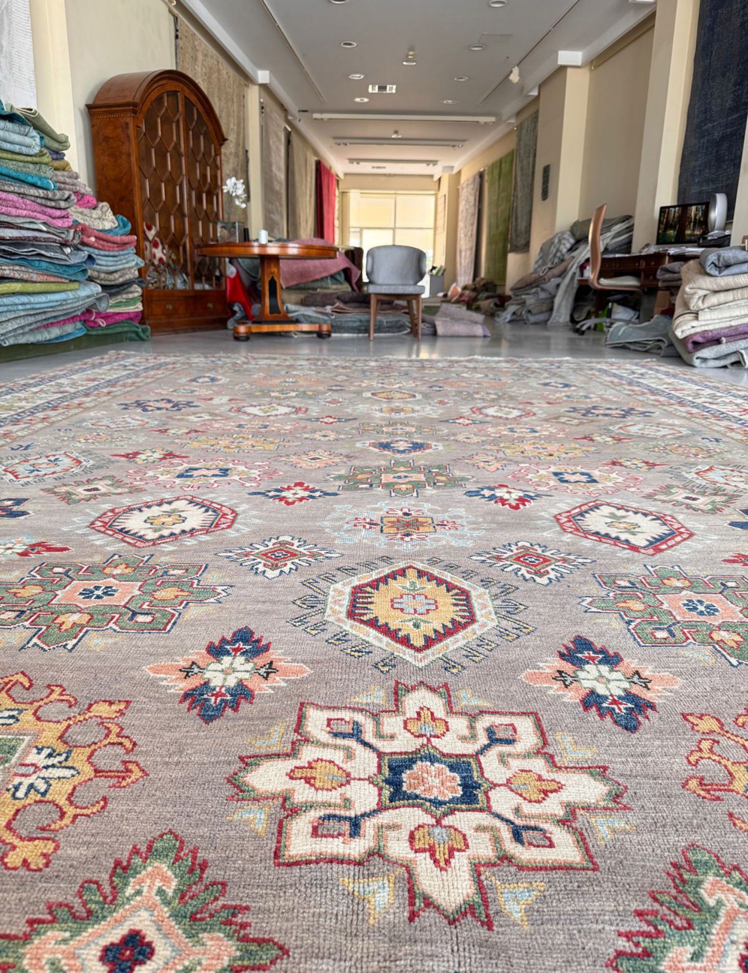 Kazak tæppe   535 x 349 cm