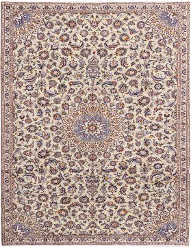Persian vintage carpet 320 x 223 