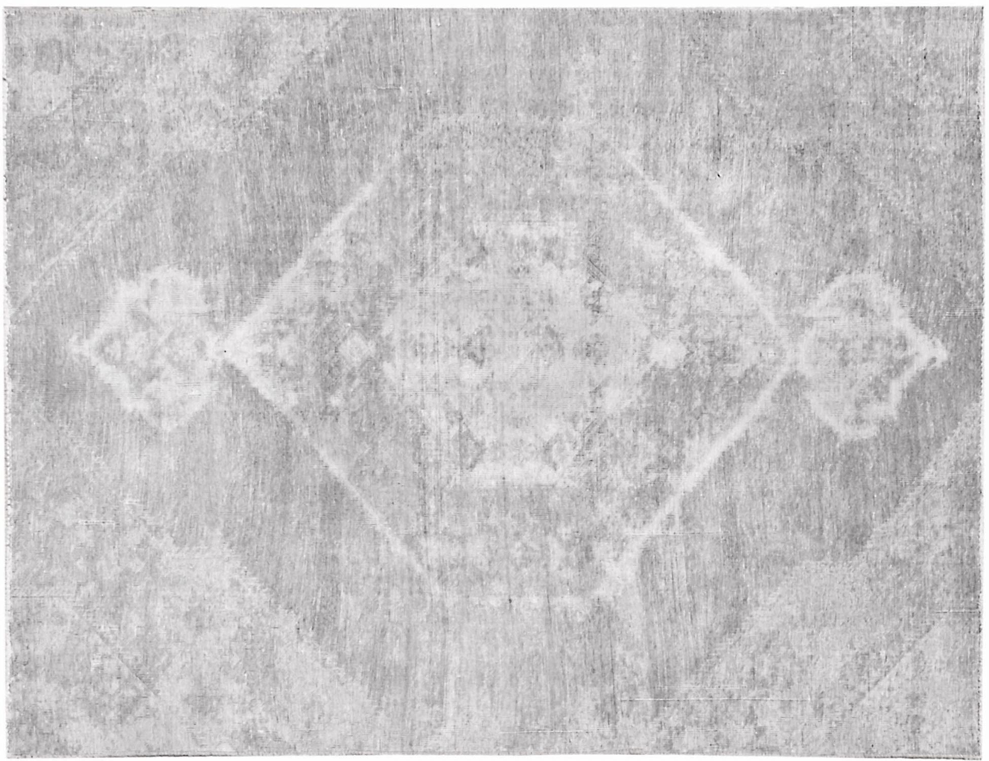 Persisk vintage teppe   260 x 156 cm