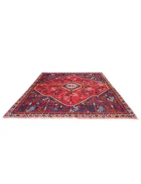 Punainen Persia Shiraz  190 x 156 cm
