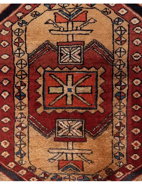 Rosso Persiano Ardebil  383 x 105 cm