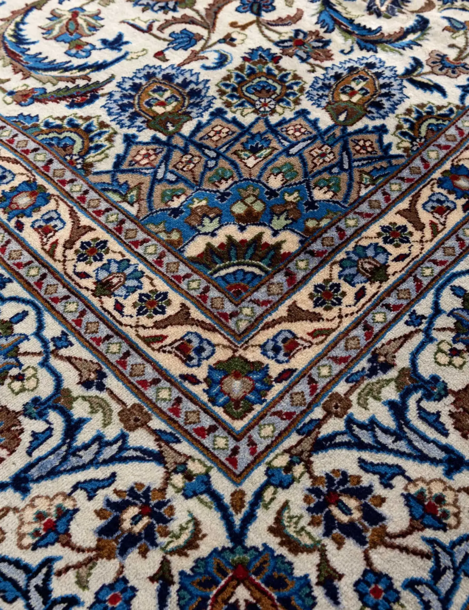 Beige Persia Kashan 341 x 243 cm - Unique Handmade Carpet