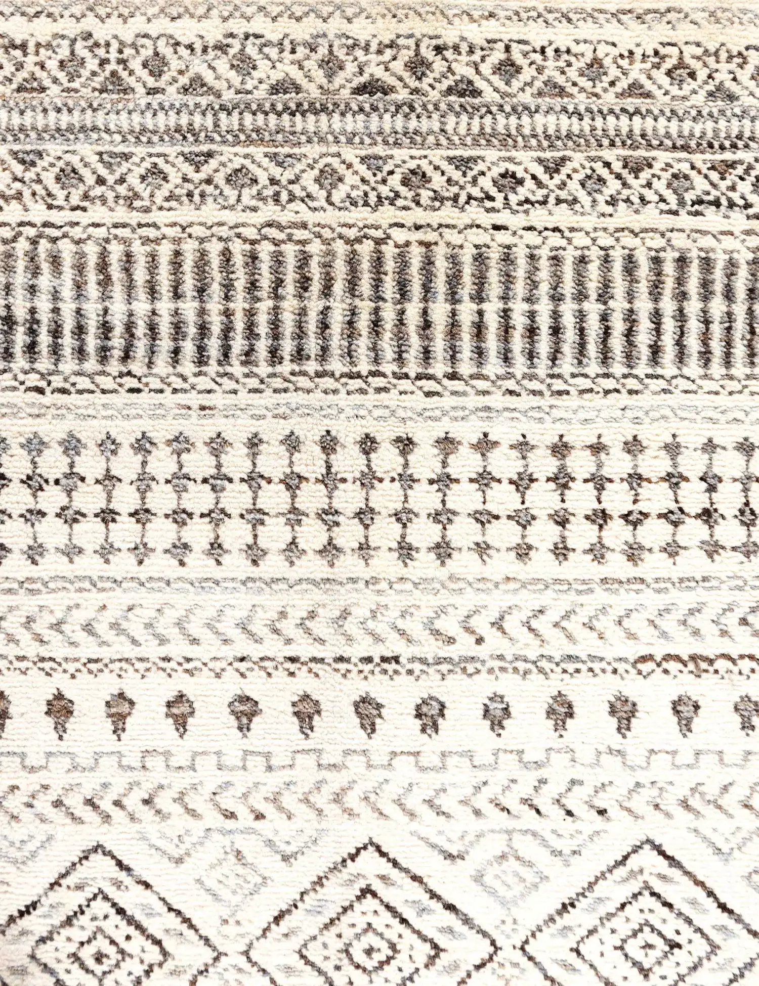 Beige text_origin_4 Gabbeh 294 x 200 cm - Unique Handmade Carpet