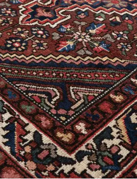 Rød Persia Bakhtiar Patina  194 x 133 cm