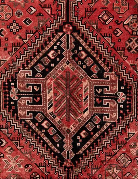 Rosso Persiano Shiraz Patina  259 x 173 cm