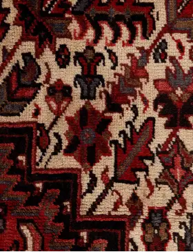 Red  Persia Heriz  323 x 266 cm