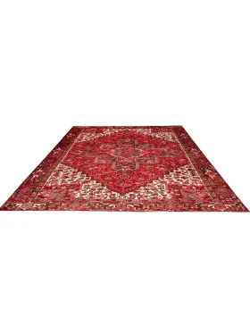 Red  Persia Heriz  323 x 266 cm