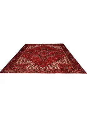 Red  Persia Heriz  323 x 266 cm